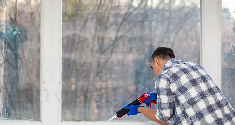 Quality Sliding Shower Door Repair for Closing Issues in Orlando, FL