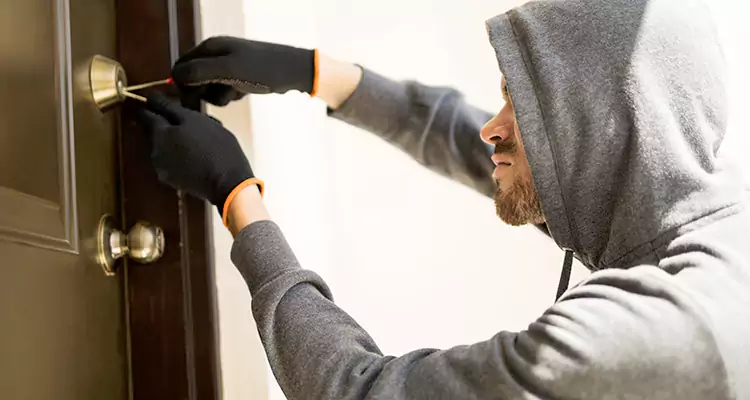 Emergency Motel Lock Repairs—Available 24/7 in Orlando, FL