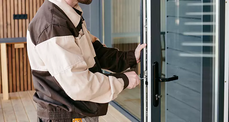 Fix Patio Screen Door Rollers in Orlando, FL