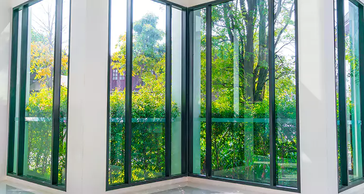 Folding Glass Balcony Door Repair in Orlando, FL